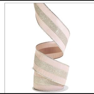 Metallic Trim Wired Ribbon